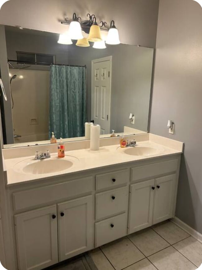 Building Photo - 9455 Pecan Tree Dr