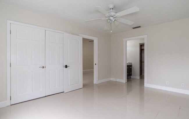 Building Photo - 3129 Millwood Terrace