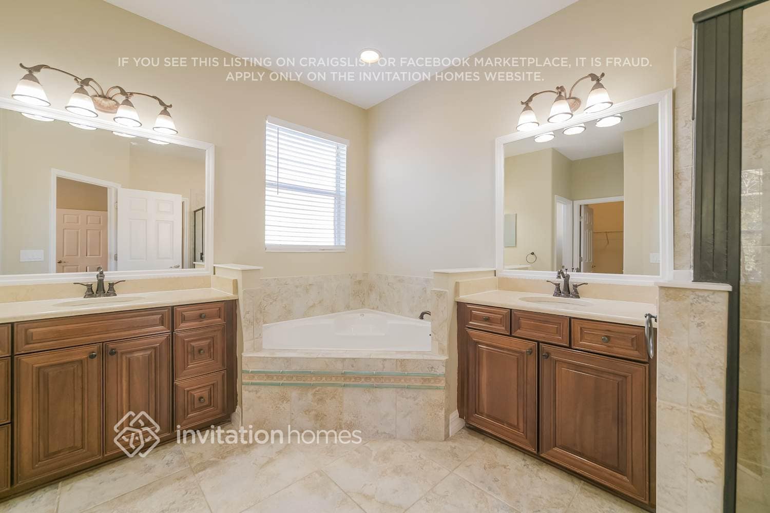 Building Photo - 360 Michigan Estates Cir