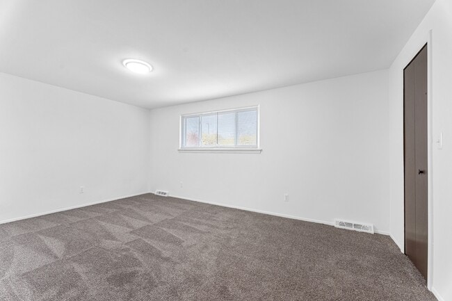 Building Photo - 1505/1509 Electric Ave. - 1509