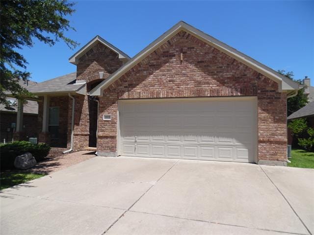 Building Photo - 8572 Davis Dr