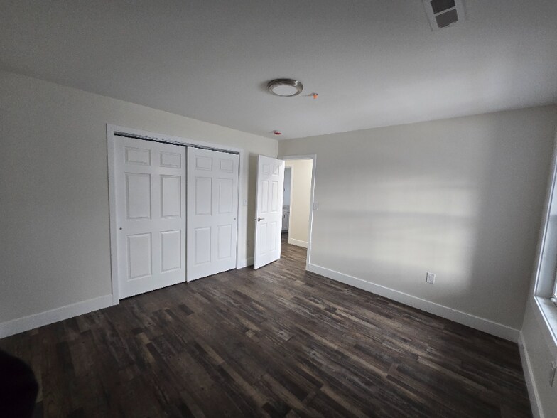 Building Photo - 2194 Central Ave