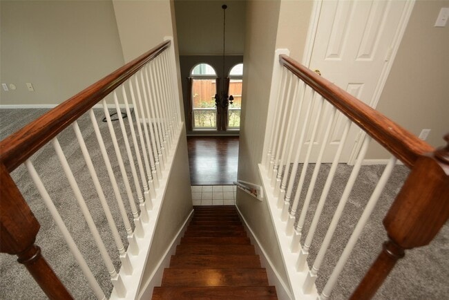 Building Photo - 5327 Willow Knoll Ct