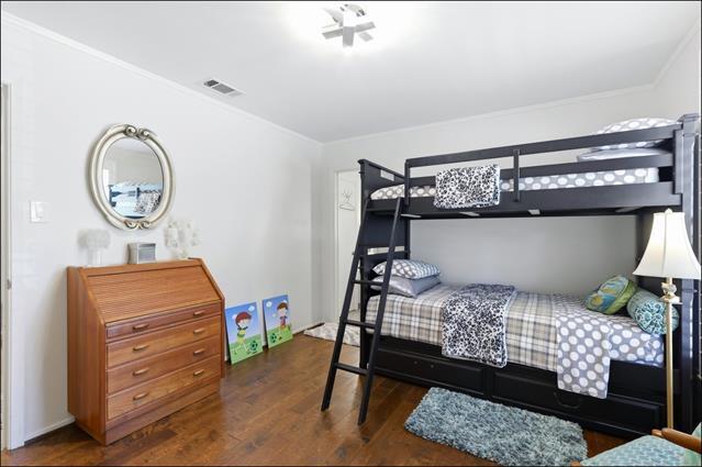 Building Photo - 5718 Over Downs Cir