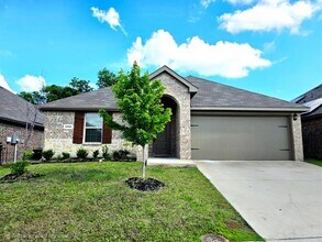 Building Photo - 1215 Knoll Dr