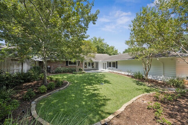 Building Photo - 10603 Lynbrook Dr