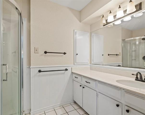 Building Photo - 439 W Main St