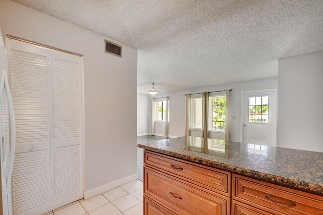 Building Photo - 4844 Sable Pine Cir