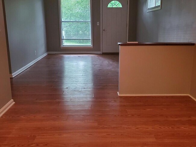 Building Photo - 1407 Cardinal Dr #A, Murray, KY 42071
