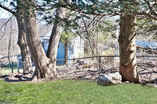 Building Photo - 75 Nolans Point Rd