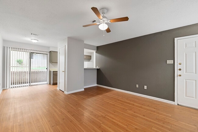 Building Photo - Cedar Creek Apartments