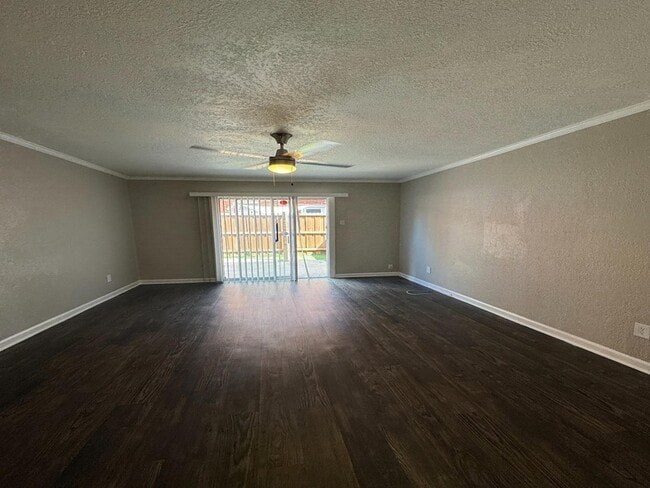 Building Photo - 4335 Cedar Springs Rd