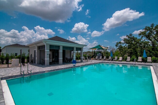 Building Photo - Modern New Construction Townhome in Desirable Lakewood Ranch – Up to 1 Month Free