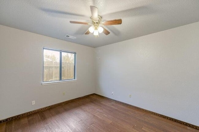Building Photo - 3359 Billings Dr