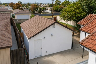 Building Photo - 1718 Fairmount Blvd