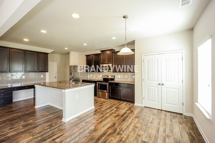 Building Photo - 31 Cliffbriar Terrace