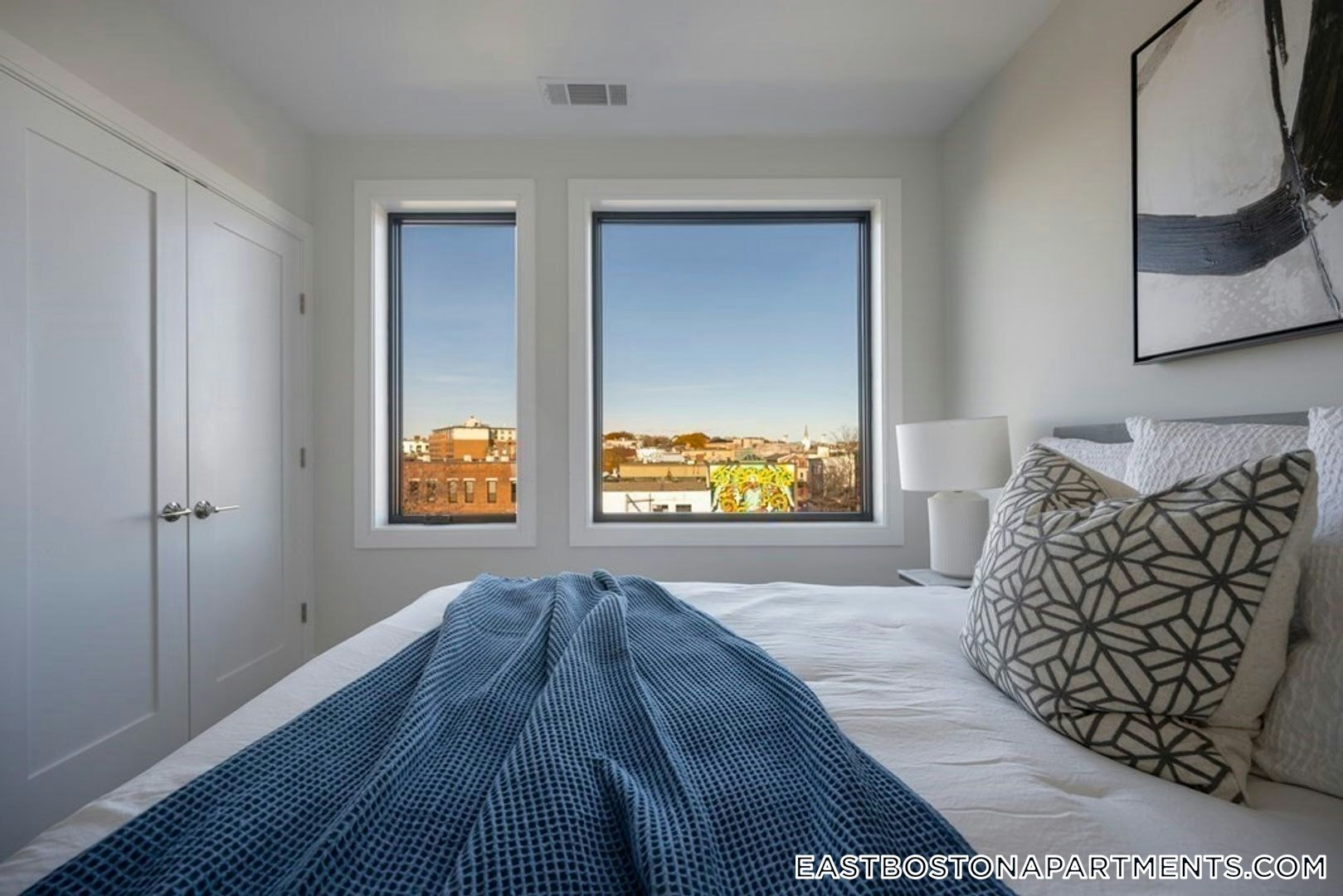 Building Photo - 152 Liverpool St