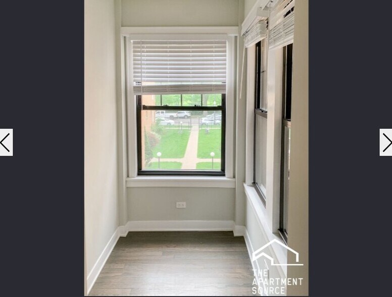 Building Photo - 5059 N Damen Ave