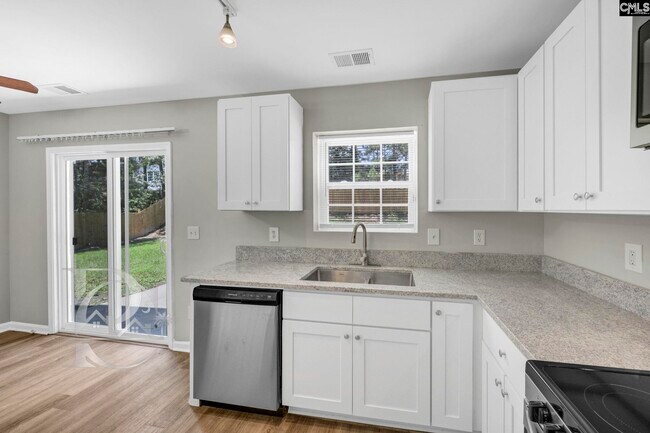 Building Photo - 117 Verano Ct