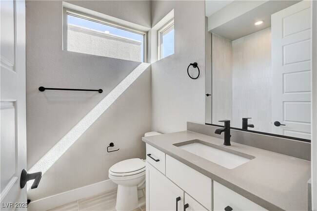 Building Photo - 10632 Rolling Vista Dr