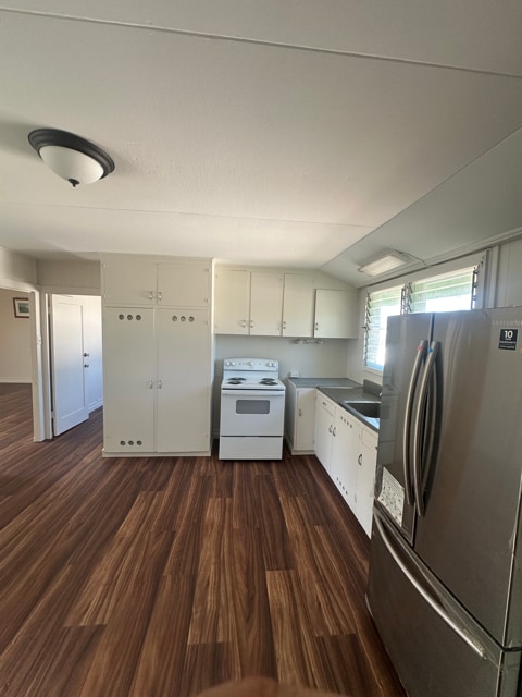 Building Photo - 290 Ainahou Pl