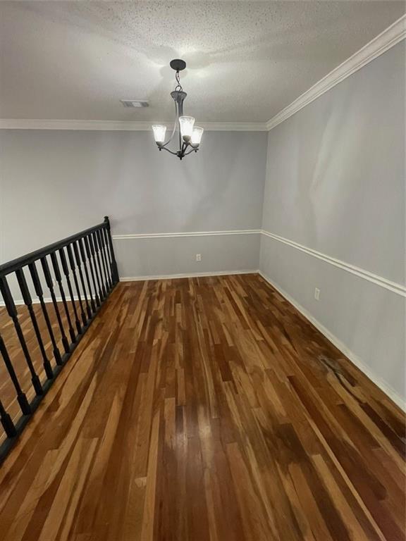 Building Photo - 1020 Country Ct