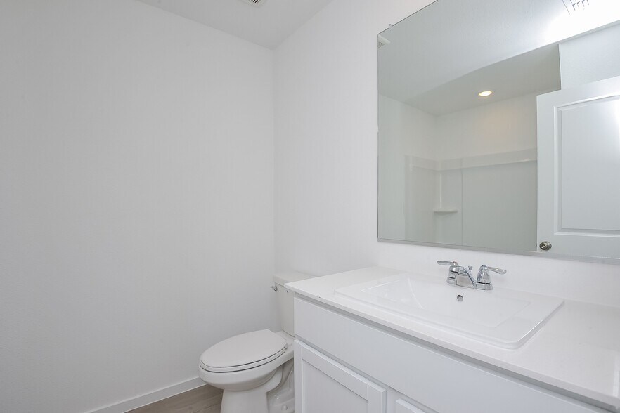 Building Photo - 2745 Mistwood Dr