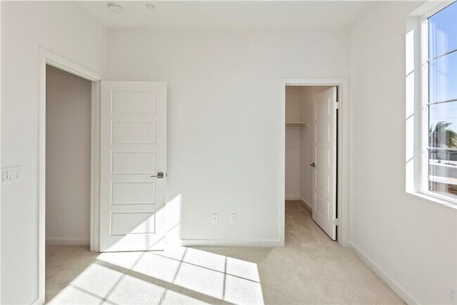 Building Photo - 7064 Mallow Dr