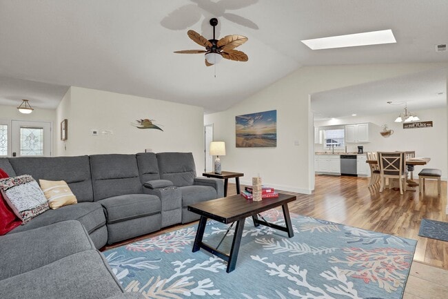 Building Photo - Compass Point - Vacation Rental - Sneads Ferry, NC