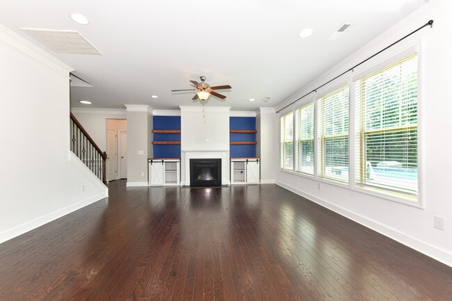 Building Photo - 406 Fairmile Dr