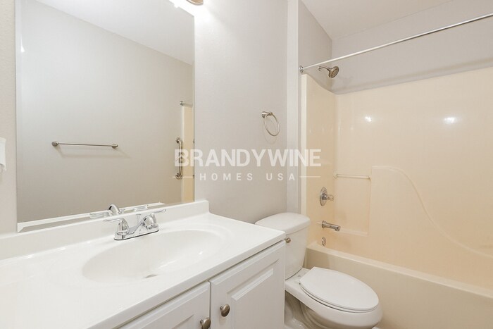 Building Photo - 1603 1st St SE