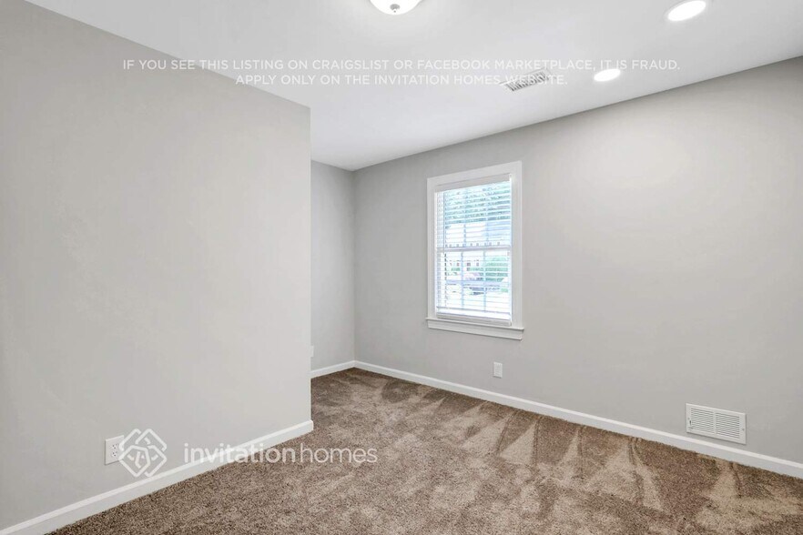 Building Photo - 3801 Northlake Creek Dr