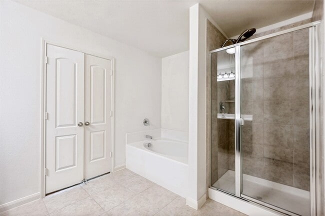 Building Photo - 4517 Shy Creek Ln