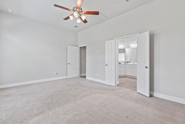 Building Photo - 3604 Mercer Rd