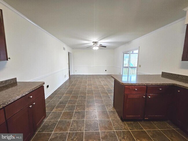 Building Photo - 873 Skeeter Neck Rd