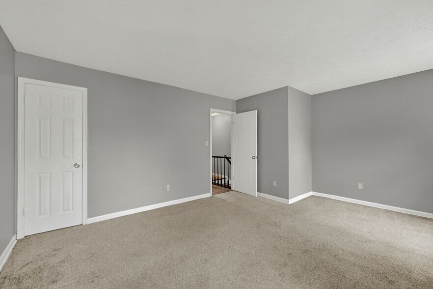 Building Photo - 504 Park Manor Cir