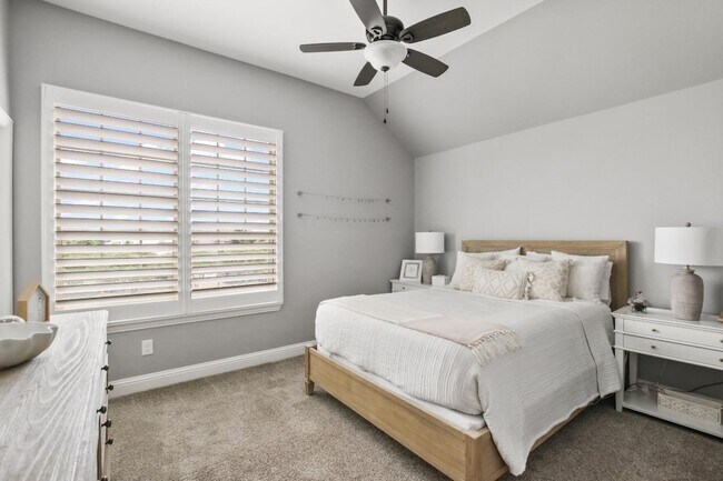 Building Photo - 4301 Overbrook Dr