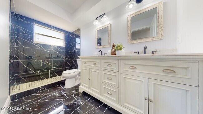 Building Photo - 10 Coral Reef Ct S