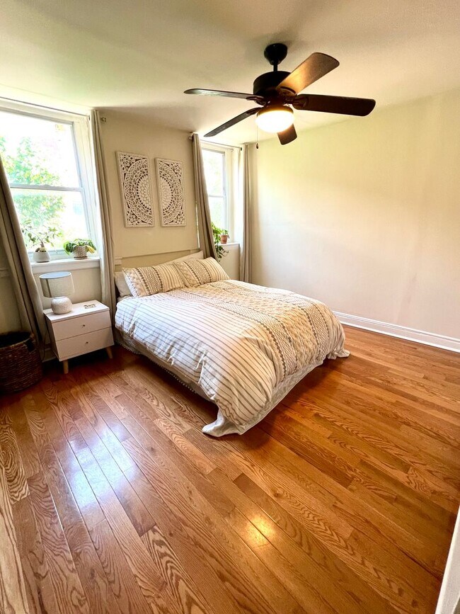 Building Photo - Beautiful 2-Bedroom Townhouse in Francisvi...