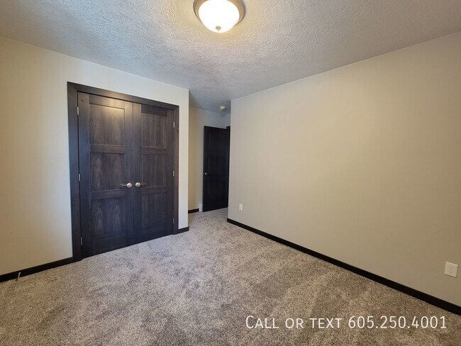 Building Photo - Brand New 3 Bd 2 Bath Townhouse with 3-sta...