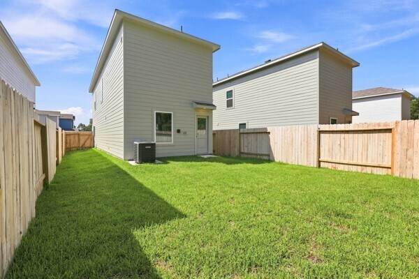 Building Photo - 17123 Saxophone Ln