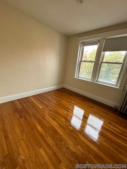 Building Photo - 127 Washington St