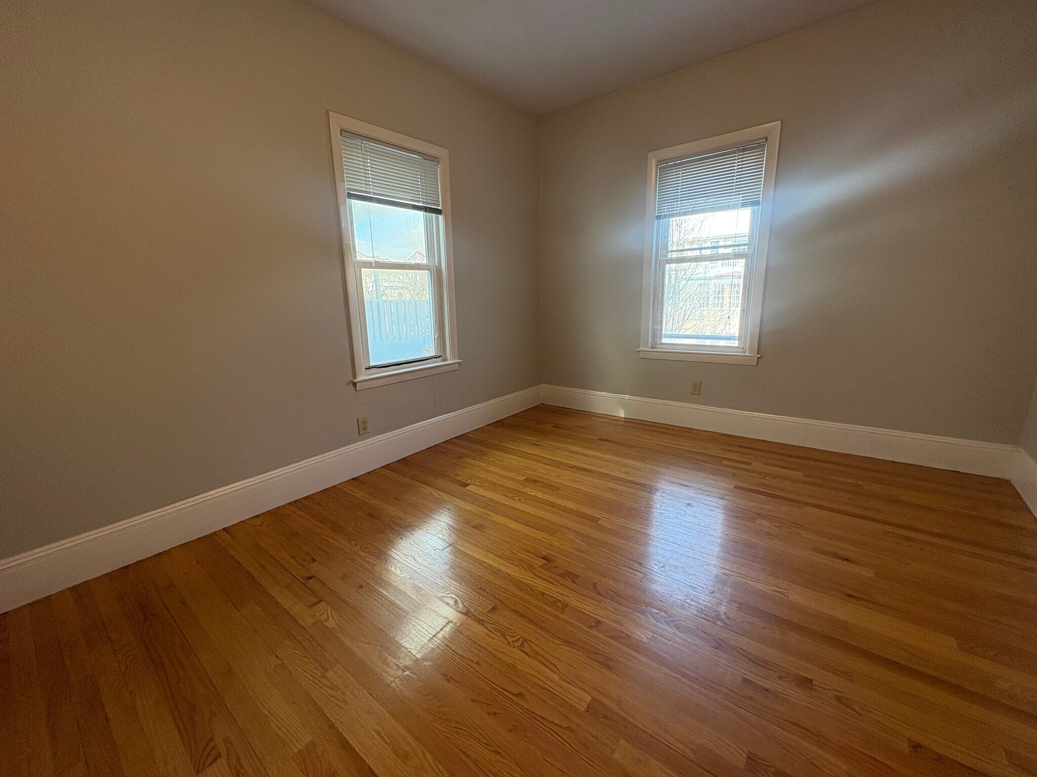 Building Photo - 23 Tufts St