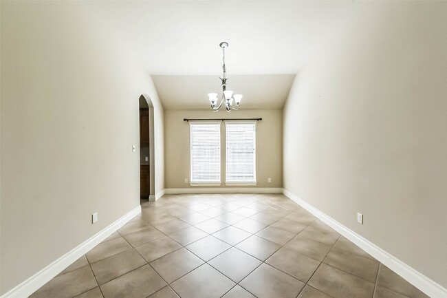 Building Photo - 13010 Gentle Water Dr