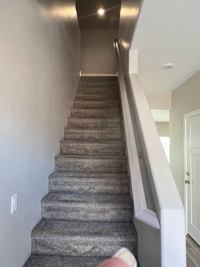 Building Photo - 1511 W Pyrite Ln