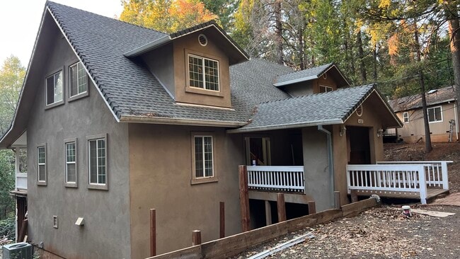 Building Photo - 14385 Holmwood Dr