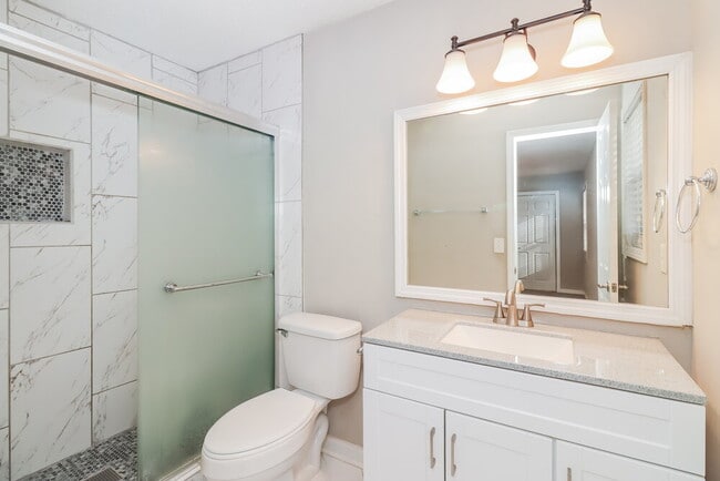 Building Photo - 3055 Sumit Wood Dr NW