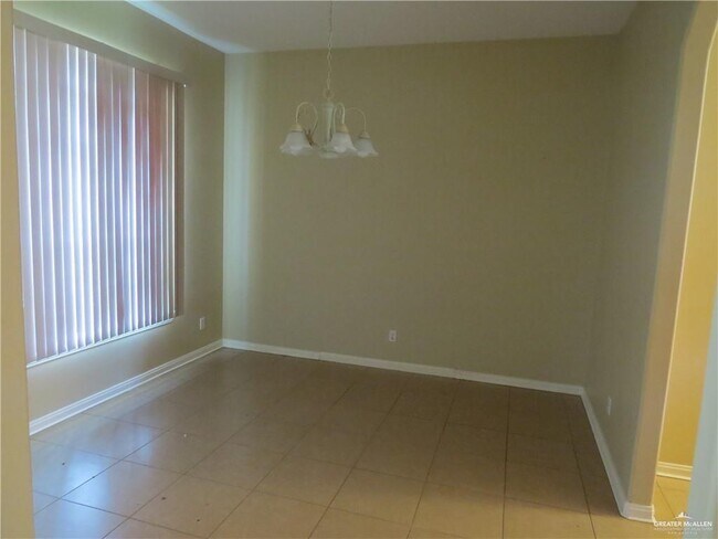 Building Photo - 2603 Norma Dr