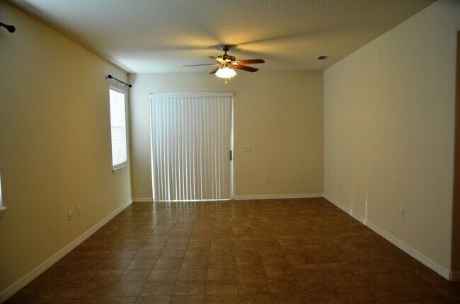 Building Photo - 7480 Azalea Cove Cir