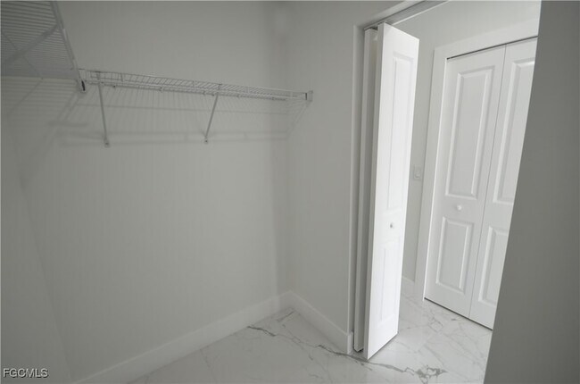 Building Photo - 1132 Edelweiss St E